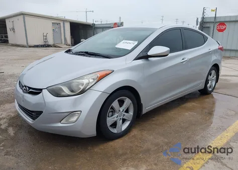 2013 Hyundai Elantra Gls z USA, uszkodzony, nr VIN KMHDH4AE5DU792748
